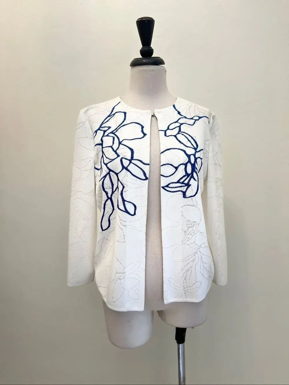 Ming Wang Womens Floral Jacquard Embroidered Cardigan Jacket White Blue Size 2XS